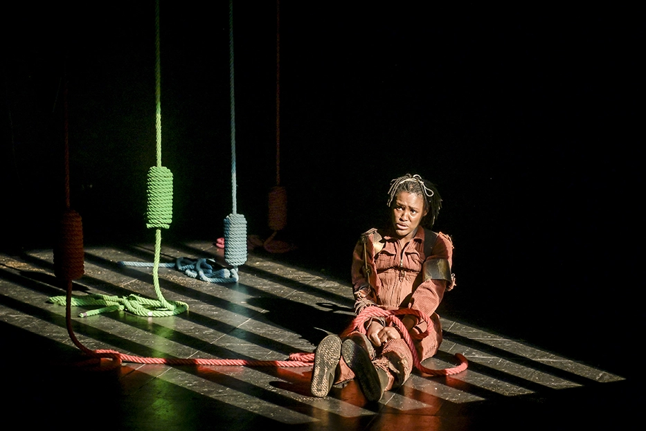 Comedie Française Pinocchio créature 5 ©Vincent Pontet