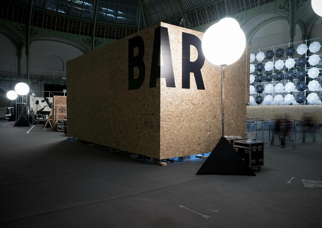 Singinintherain_NefGrandPalais 1